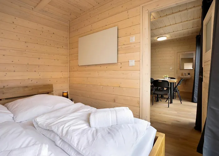 Tiny Am Bergheider Apartment *